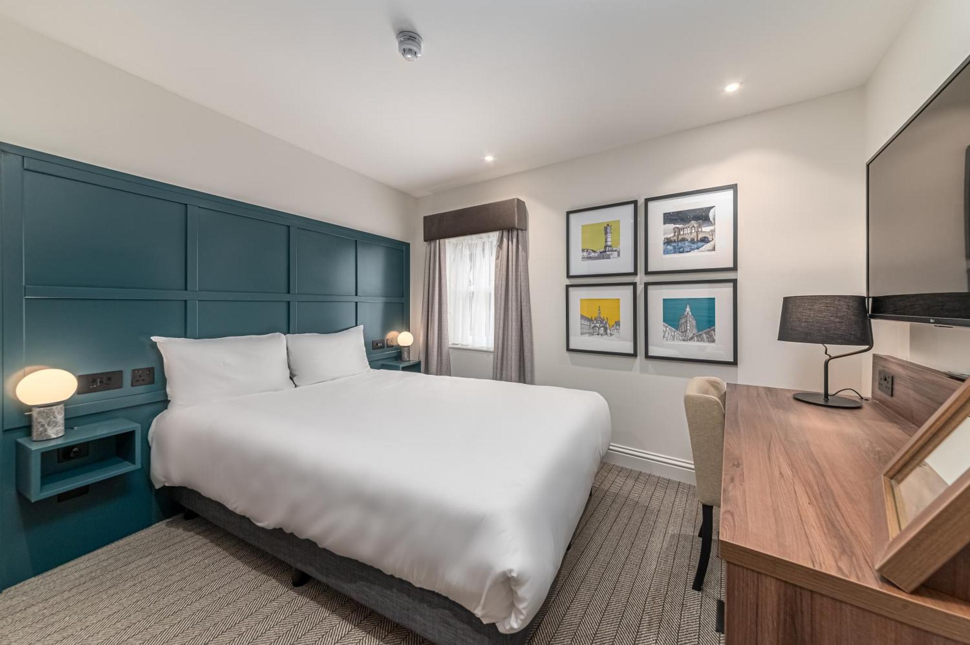 Mercure Salisbury White Hart Hotel & Apartments Esterno foto